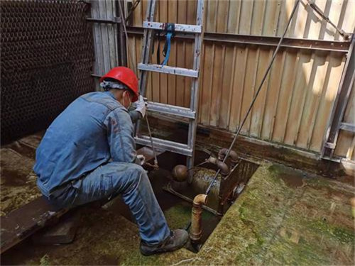 提供冷卻塔維修維護服務,冷卻塔維修聯系方式